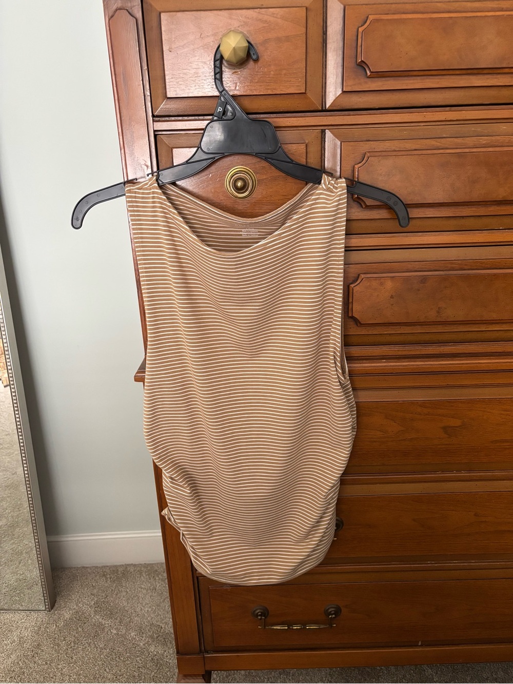 Sleeveless Striped Tank Top in Beige American Eagle size Large